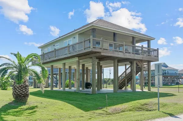 Crystal Beach, TX 77650,893 West LN