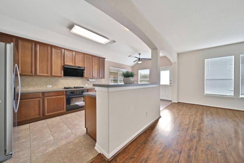 Stafford, TX 77477,815 Mcintosh Bend DR
