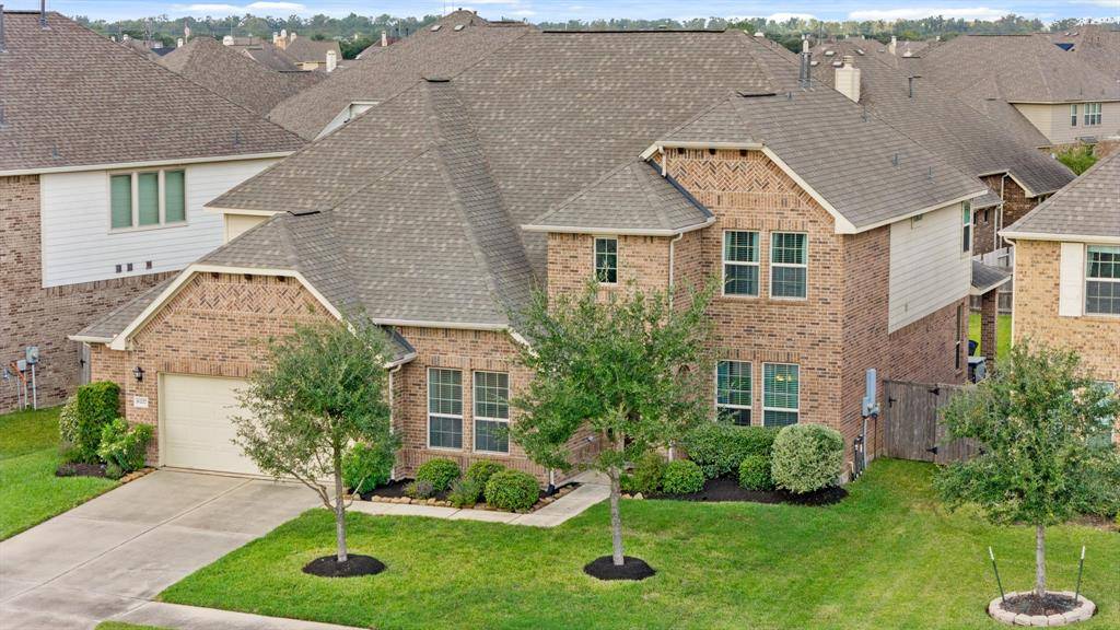 6227 Garden Lakes LN, Sugar Land, TX 77479