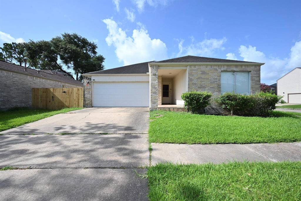 7735 Quail Meadow DR, Houston, TX 77071