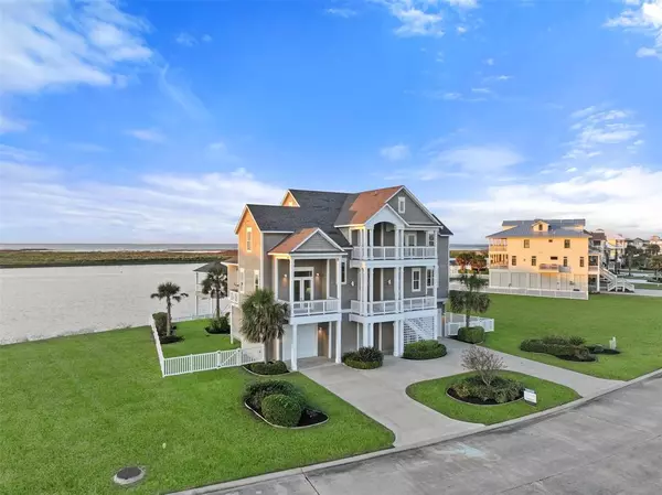 21006 W Sunset Bay DR, Galveston, TX 77554