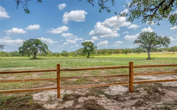 Bellville, TX 77418,399 Oak Hill Lane