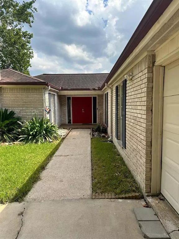 Houston, TX 77077,13815 Wickersham LN