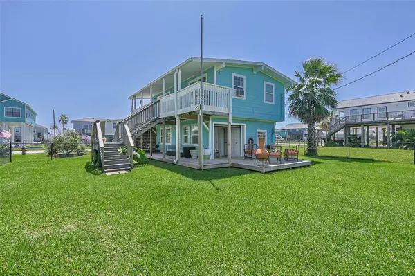 4035 Hardin DR, Galveston, TX 77554