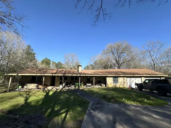 1030 Mangum RD, Livingston, TX 77351