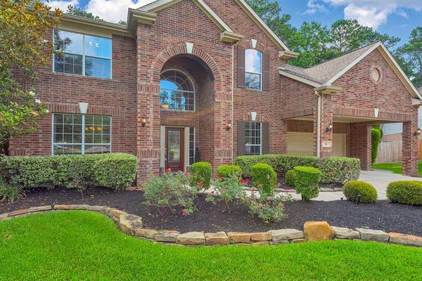 18 Mercutio CT,  The Woodlands,  TX 77382