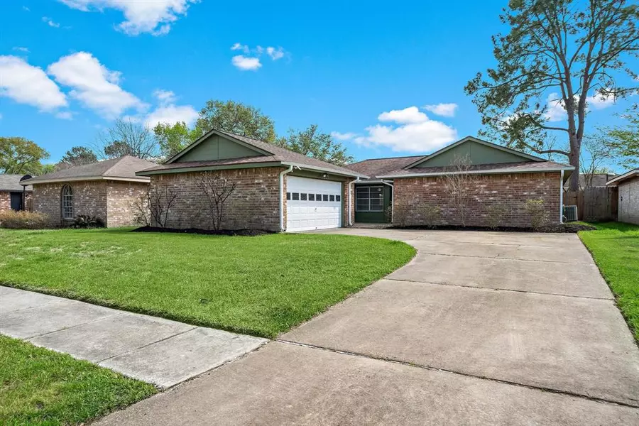 14211 Cornelia DR, Cypress, TX 77429