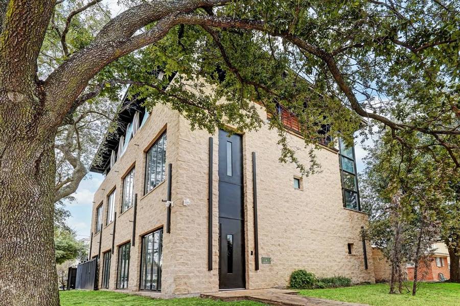 6136 Kirby DR, West University Place, TX 77005