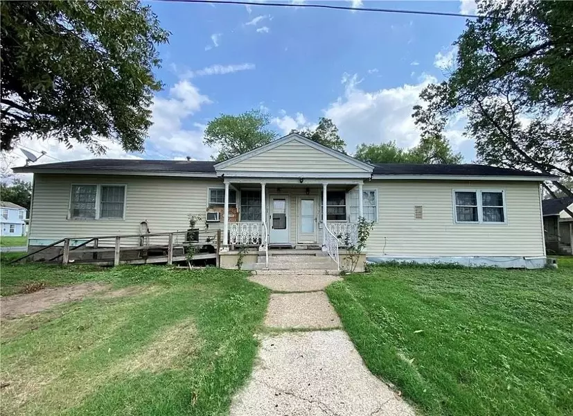 102 S Victoria ST, Victoria, TX 77901