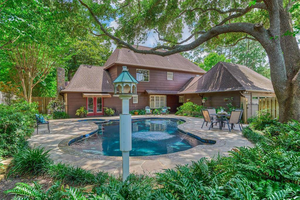 Conroe, TX 77302,601 Jeff Davis CT