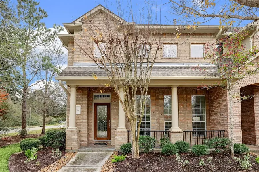 3 Crocus Petal ST, The Woodlands, TX 77382