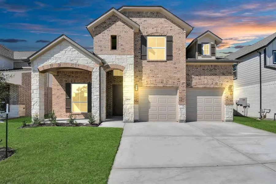 5618 Mammoth Oak Drive, Houston, TX 77066