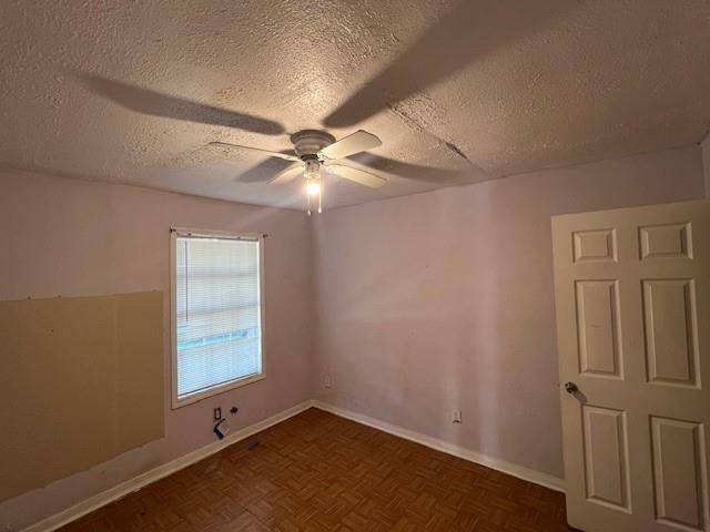 Houston, TX 77033,5953 Southlea ST