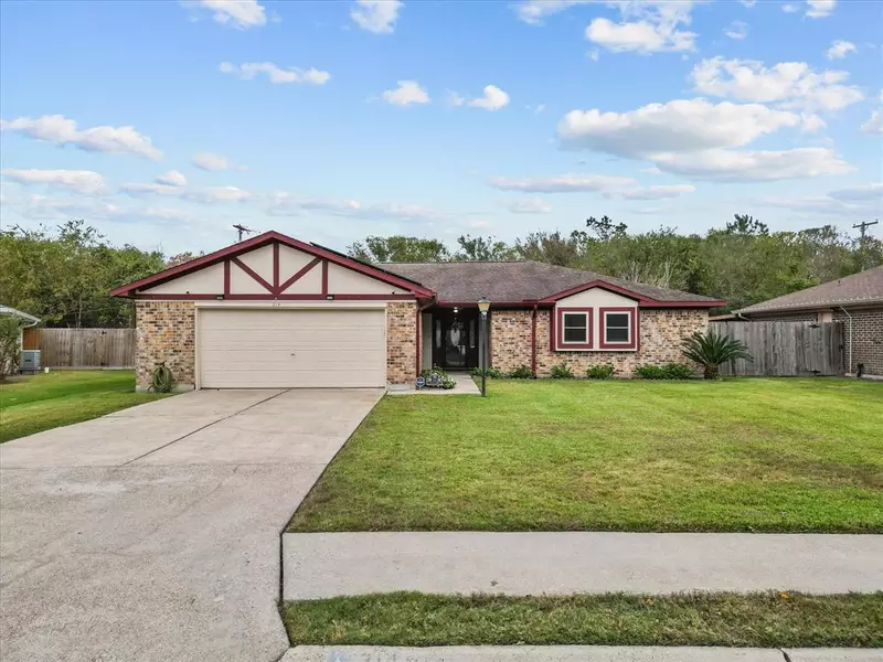 314 Lantana DR, Texas City, TX 77591