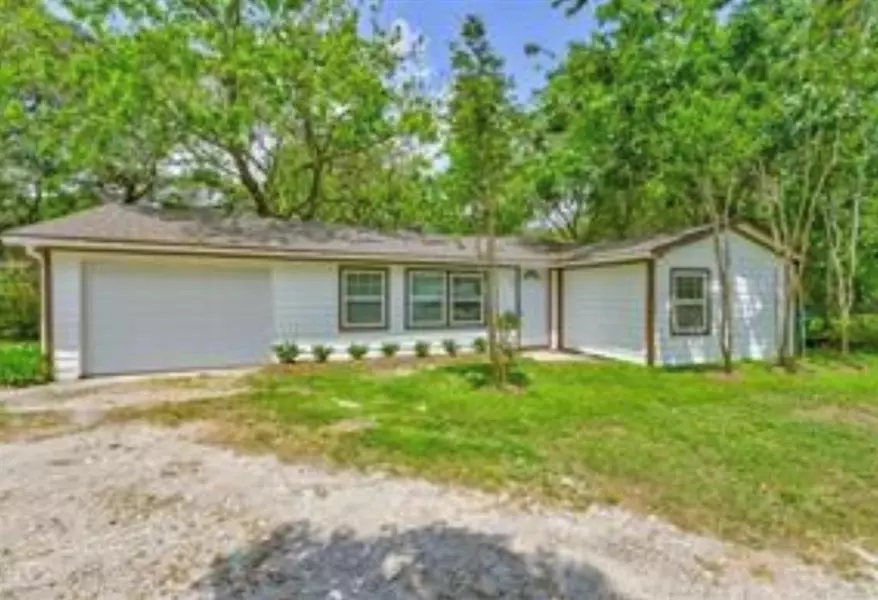 1828 Oleander DR, La Marque, TX 77568