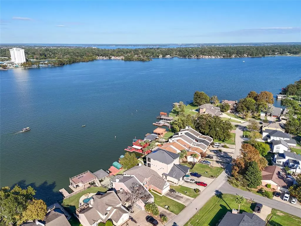 Montgomery, TX 77356,838 Lake View DR