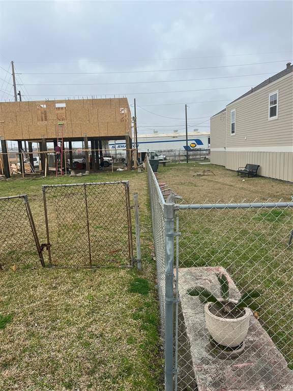 3426 Winnie ST, Galveston, TX 77550