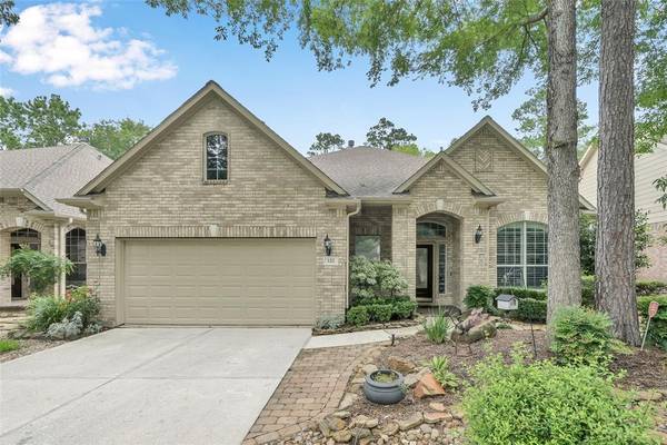 122 E Northcastle CIR, The Woodlands, TX 77384