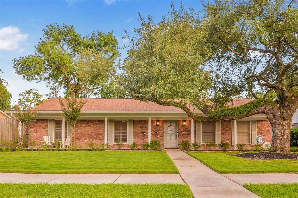 7611 Fairdale LN, Houston, TX 77063