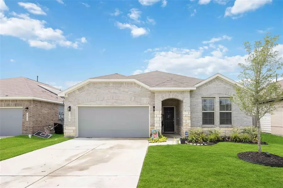 710 Cypress Summit RD, Houston, TX 77336