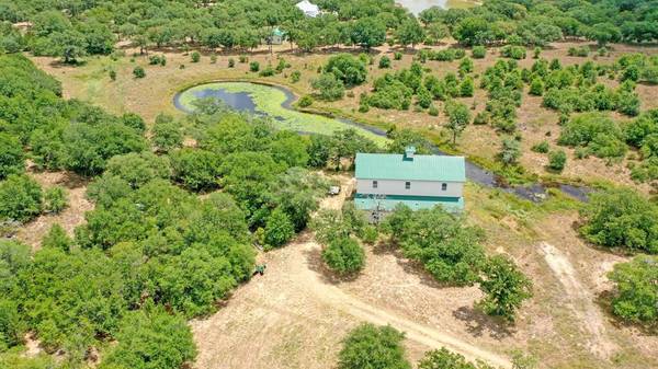 1257 Miller Creek Loop RD, Weimar, TX 78962