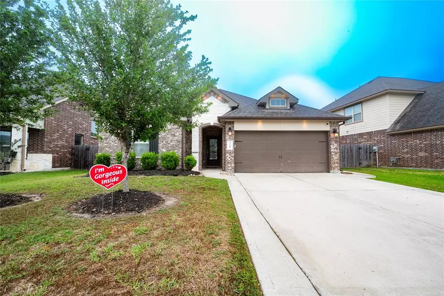 2709 Osprey LN, Pearland, TX 77581