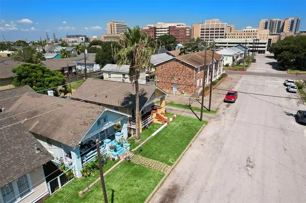 Galveston, TX 77550,715 7th ST