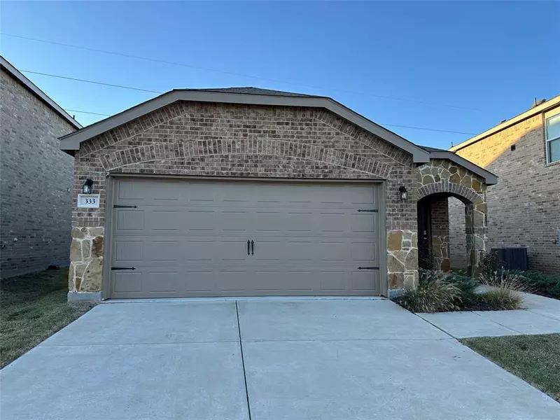 333 Grenada Lake DR, Princeton, TX 75407