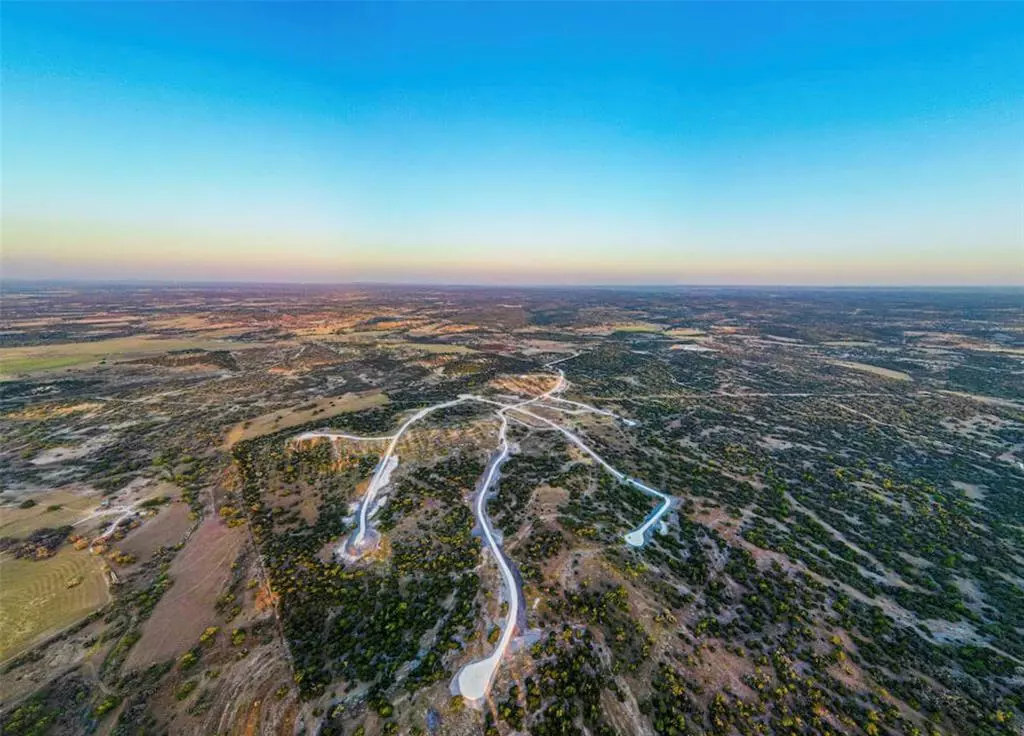 Fredericksburg, TX 78624,32 & 33 Buckskin PATH