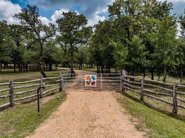 Round Top, TX 78954,5939 Round Top RD