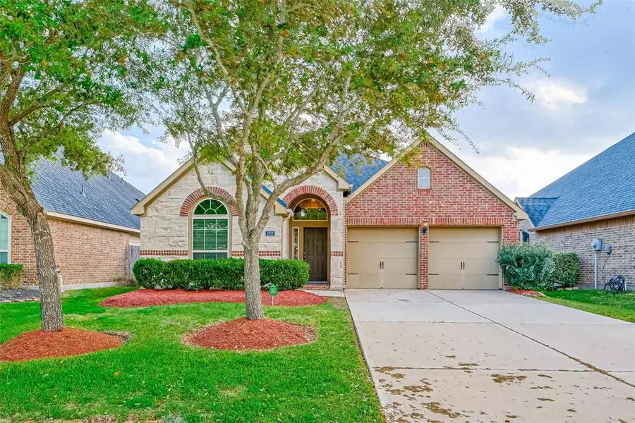 2919 Driftwood Bend DR, Fresno, TX 77545