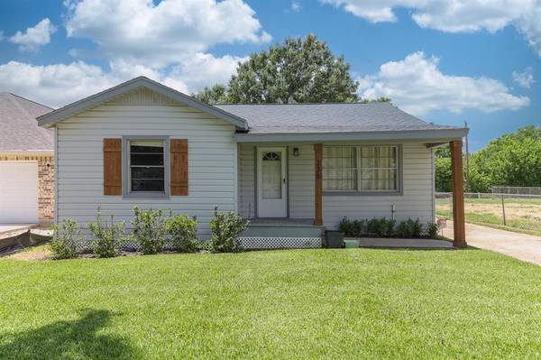 236 S Carroll ST, La Porte, TX 77571