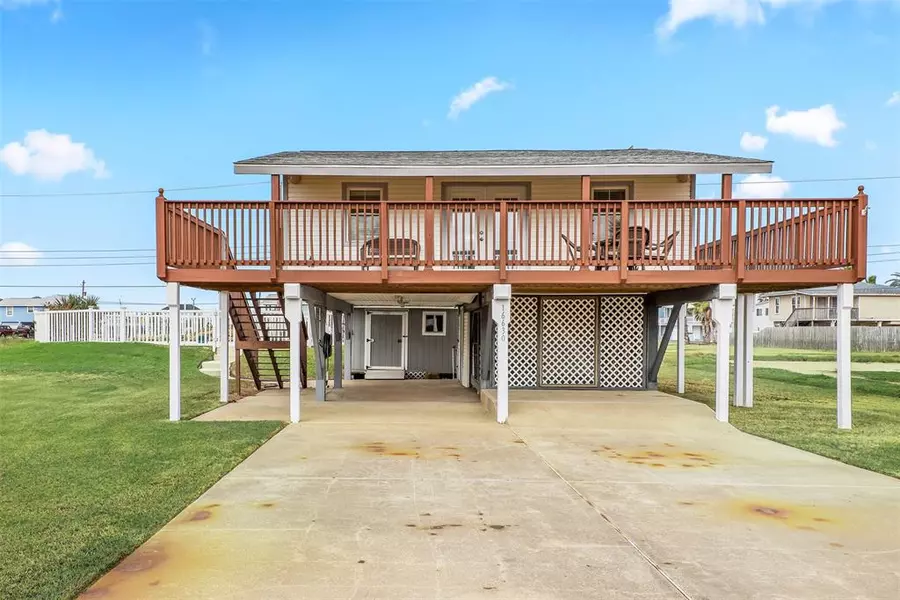 16630 John Silver RD, Galveston, TX 77554