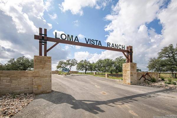 125 Loma Vista Ranch, Kerrville, TX 78028