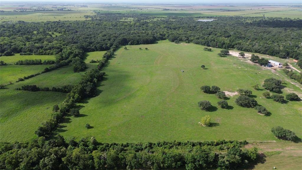 3690 W Fm 1093, Wallis, TX 77485
