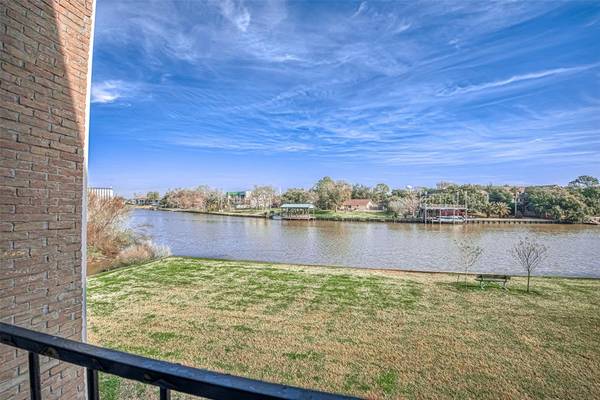 18511 Egret Bay BLVD #103, Webster, TX 77058