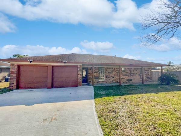 4808 32nd ST, Dickinson, TX 77539