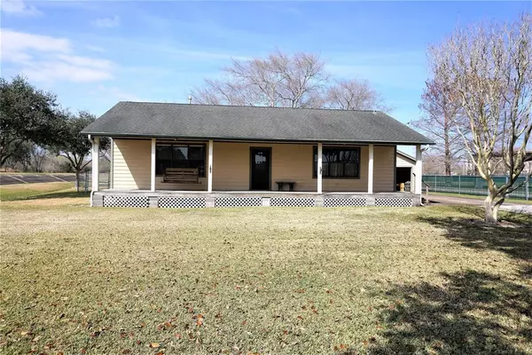 League City, TX 77573,2102 Austin ST