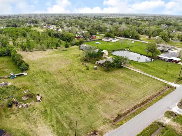 Brazoria, TX 77422,5088 County Road 803