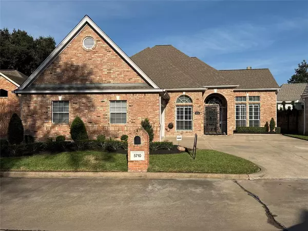 5710 Glen Mist LN, Houston, TX 77069