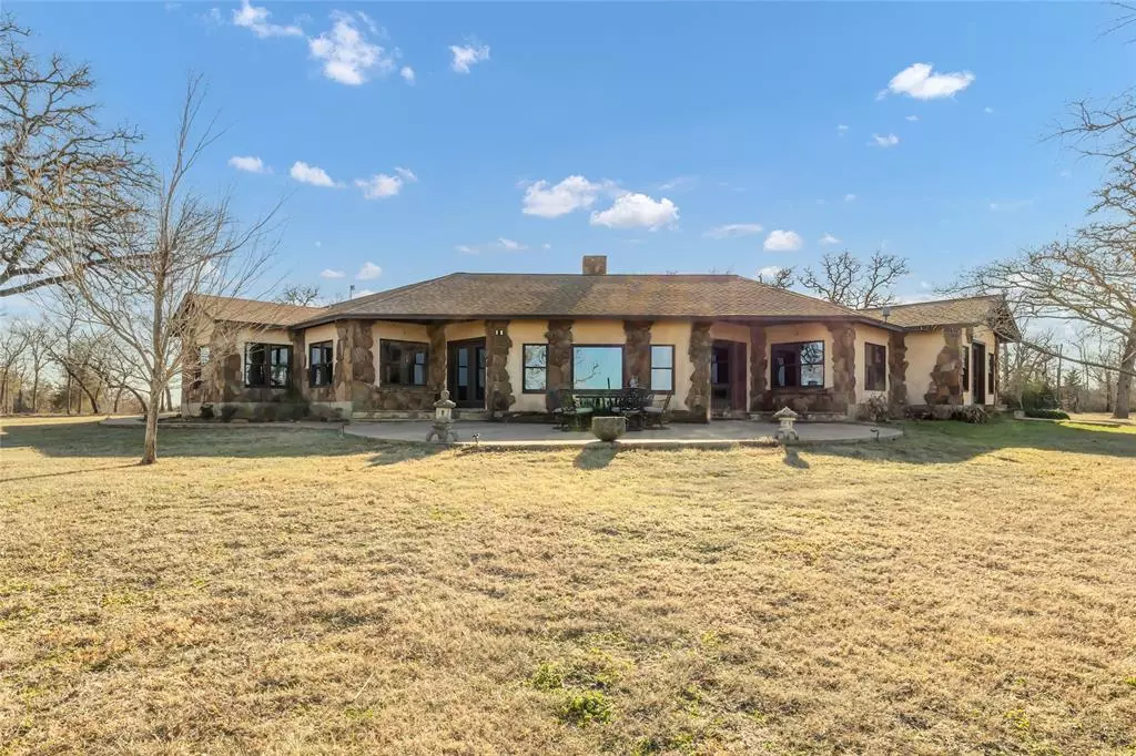 Gause, TX 77857,1640 Long Mountain RD