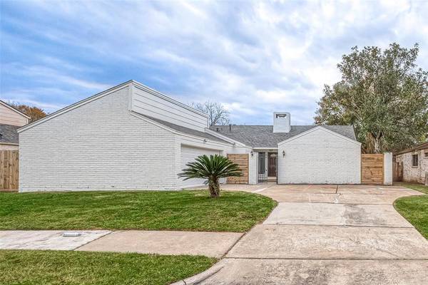 6107 Sanford RD, Houston, TX 77096