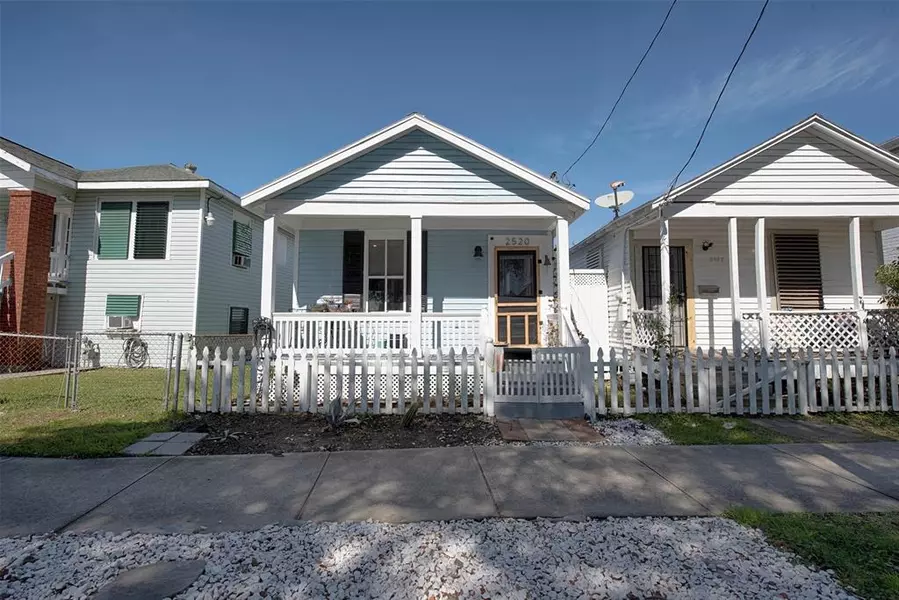 2520 Avenue L, Galveston, TX 77550