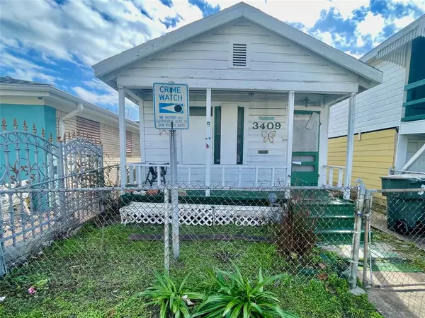 3409 Sealy ST, Galveston, TX 77550