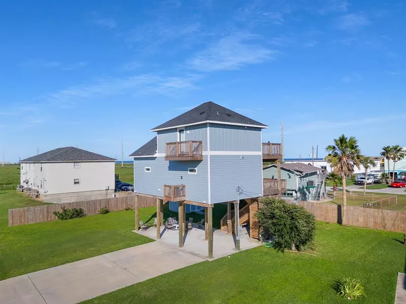 16513 Edward Teach RD, Jamaica Beach, TX 77554