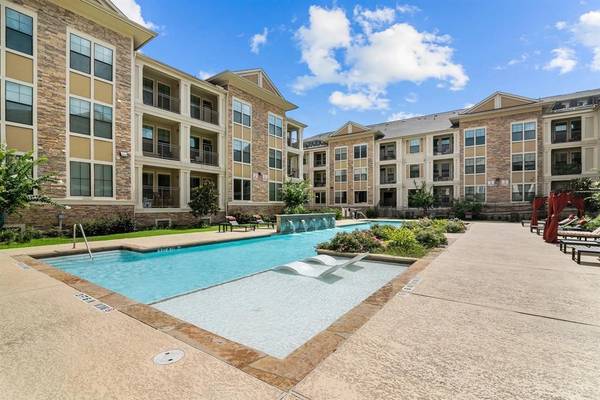 2121 Ella BLVD #2201, Houston, TX 77008