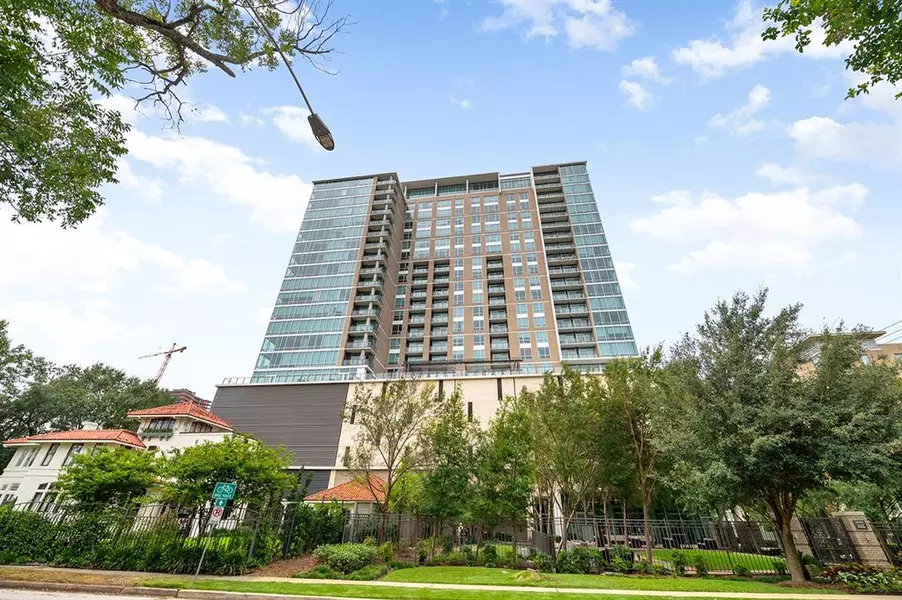 5280 Caroline Street #805, Houston, TX 77004