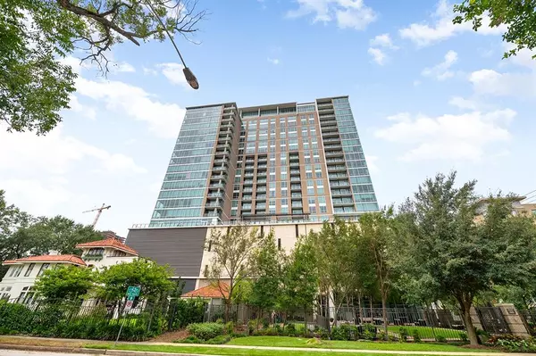 5280 Caroline Street #805, Houston, TX 77004