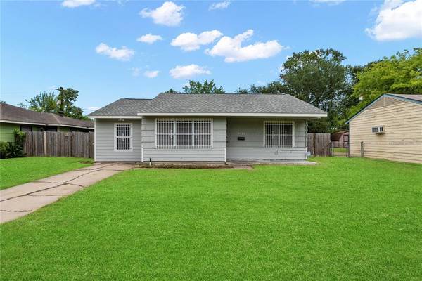 3711 Zephyr ST, Houston, TX 77021