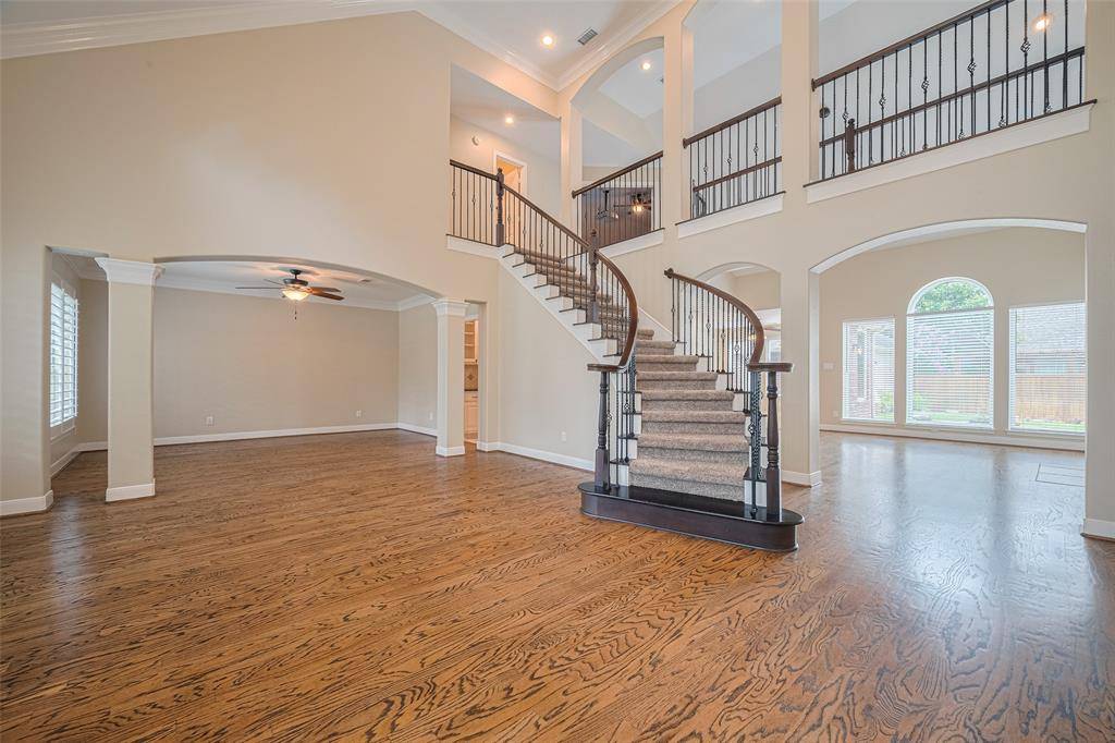 Sugar Land, TX 77479,9 Foxworth CT